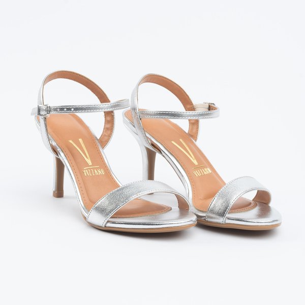 Sandália Vizzano Salto Fino Médio Metalizada Prata
