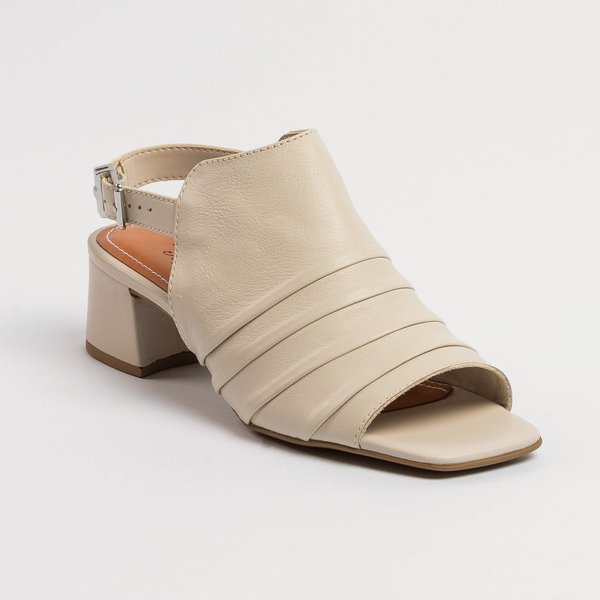 Sandália Bottero Salto Bloco Médio Fechada Couro off White - Main Image